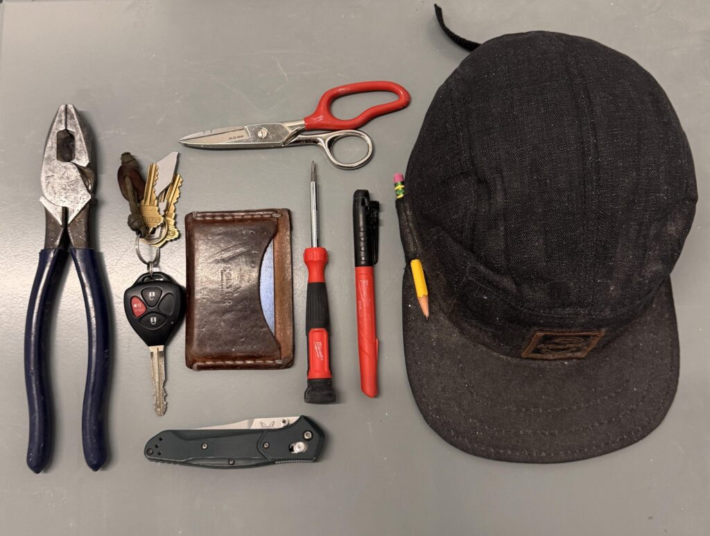 Pocket dump/head dump, telecom technician