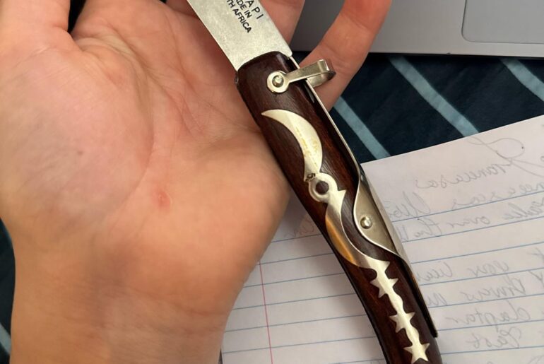 Is this okapi knife fake?
