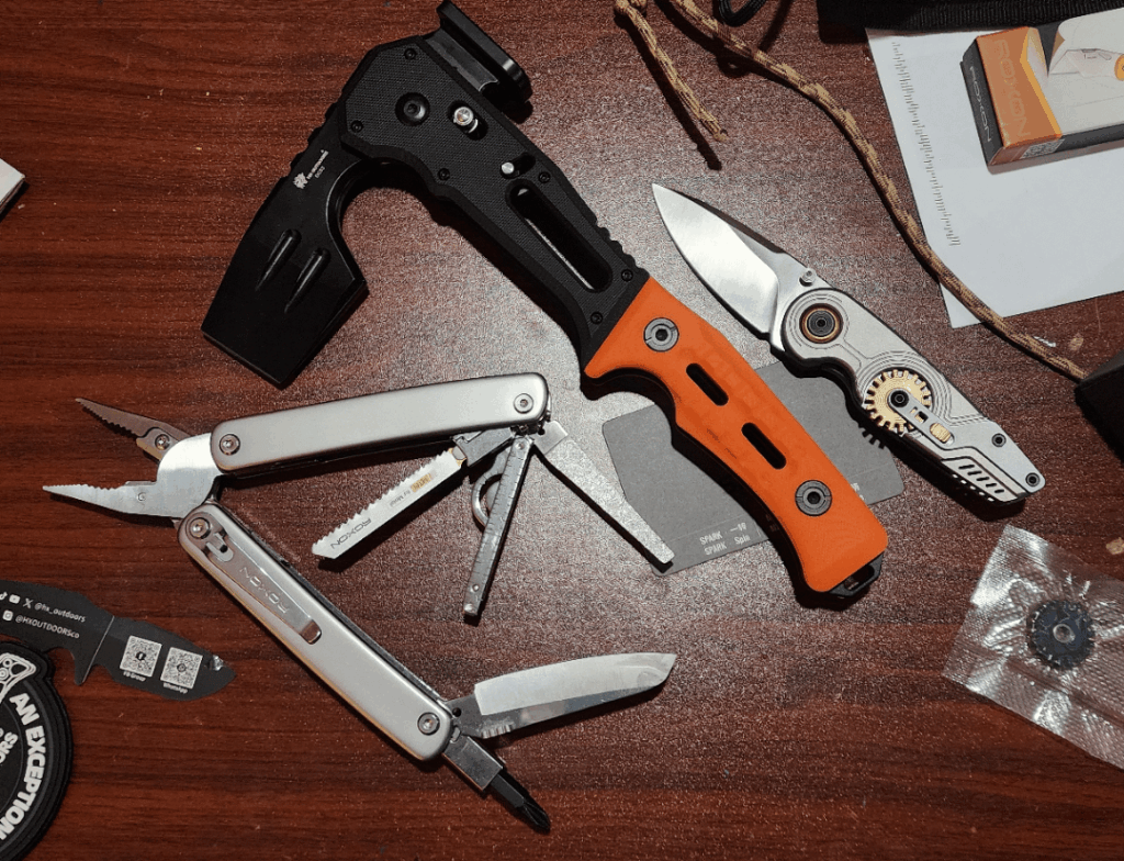 New Knives (+ hatchet) Day! HX Outdoors Falcilux, SparkEDC SPARK Spin, and Roxon Flex multi-tool - first impressions...