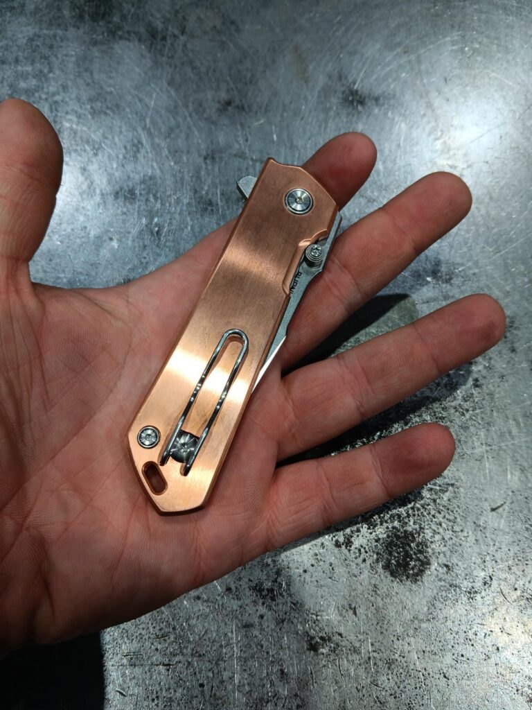 Some people see the gas station quality Magnum line Boker has and never buy some of their good stuff, like this Copper Kihon.