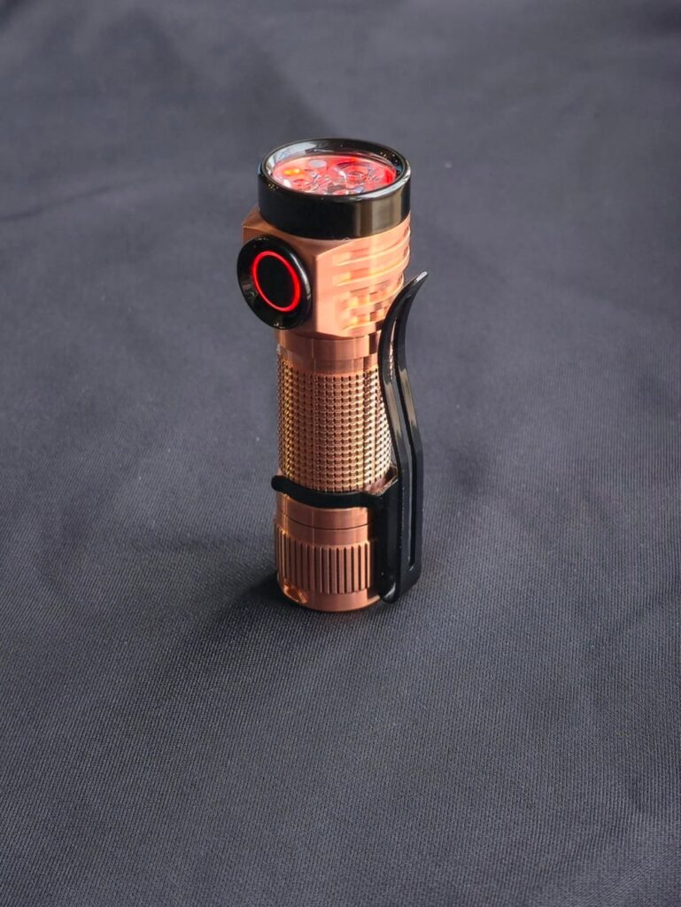 This is my version of the D3aa. I've always loved copper/black and Hank's options on this light did not disappoint!