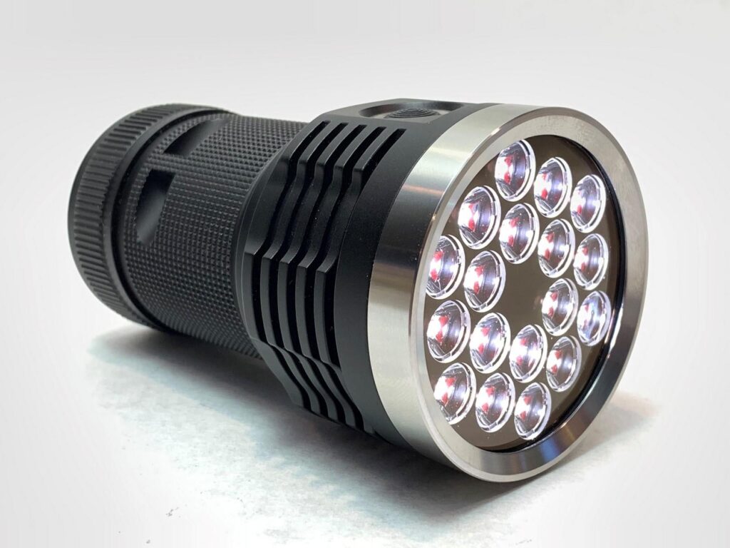 DEAR HANK I WOULD LIKE A RIGHT ANGLE METEOR FLASHLIGHT!