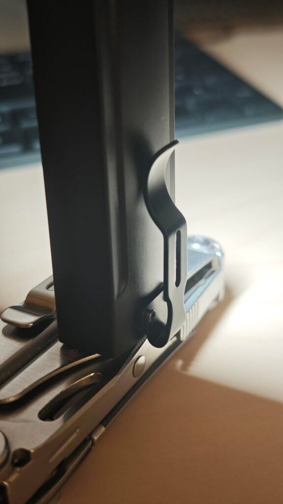 Benchmade pocket clip on Wurkkos HD01 Pro