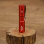 Manker E05 II: Powerful 14500 flashlight with dual fuel options and USB-C charging on battery