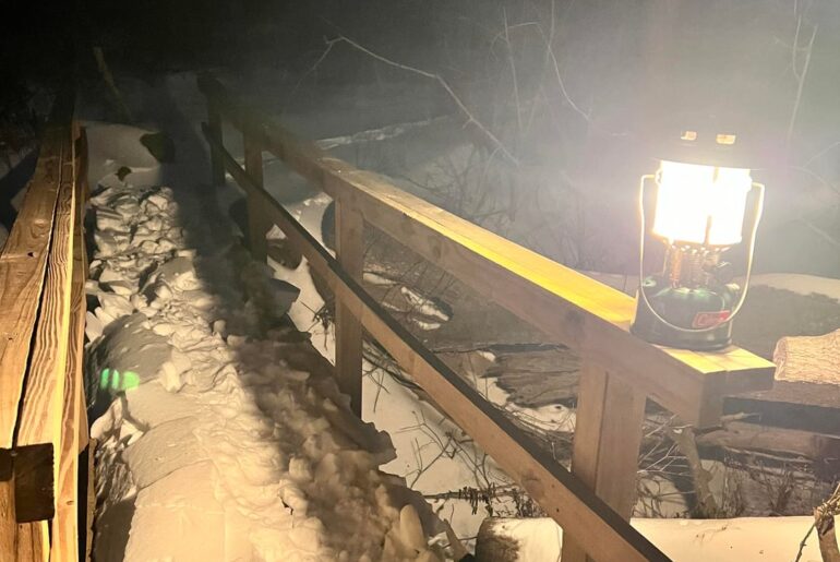 My favorite winter hiking “flashlight”. 99 CRI they say