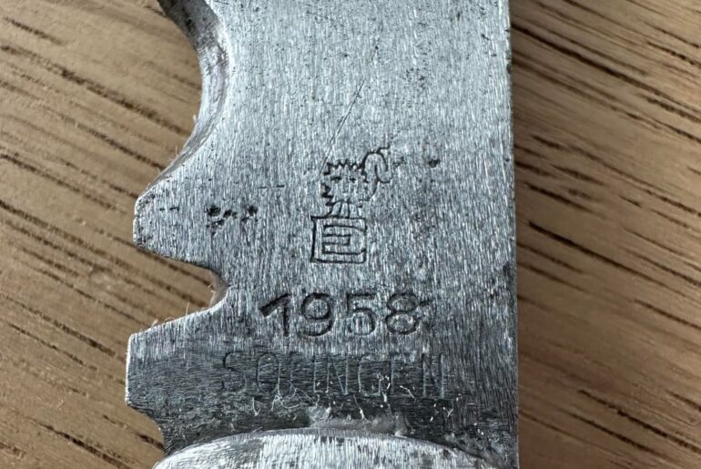 Does anyone know this Manufacturer?