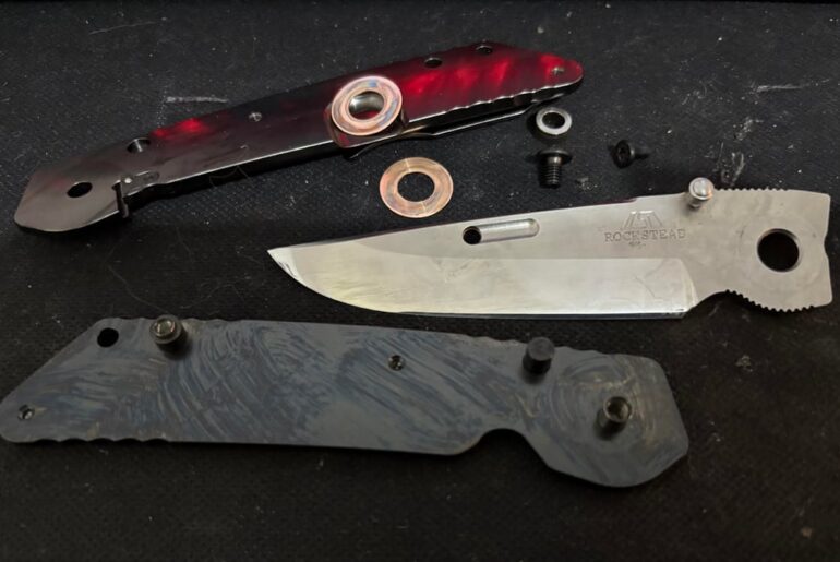 For anyone curious about what a rockstead higo looks like disassembled