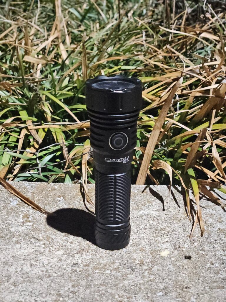 Convoy M21H LHP73B 4000K, wildfire haze beamshots!