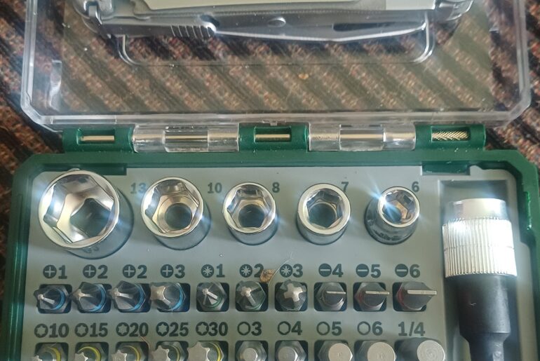 Just fixing some stuff today, on a lazy Sunday