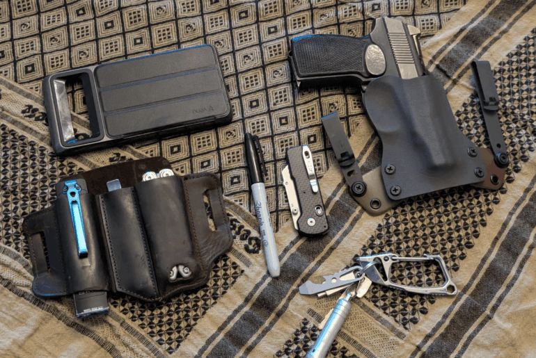 42/M/Firearms industry