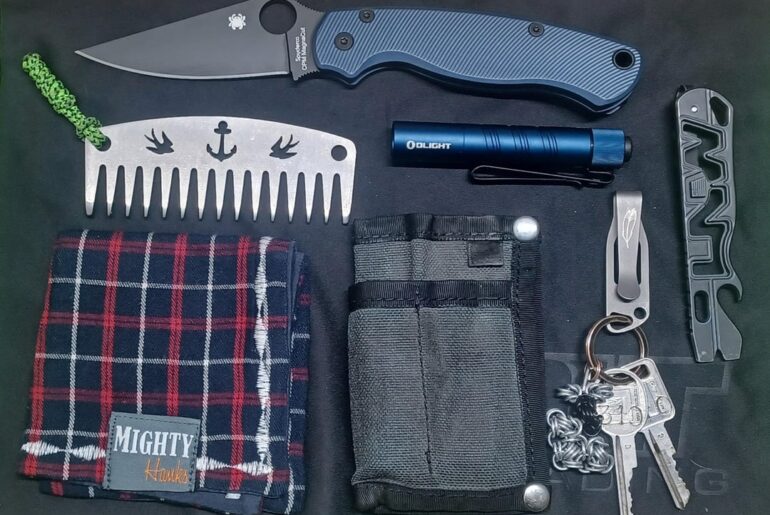 Basic carry. Pretty much only change up the knife
