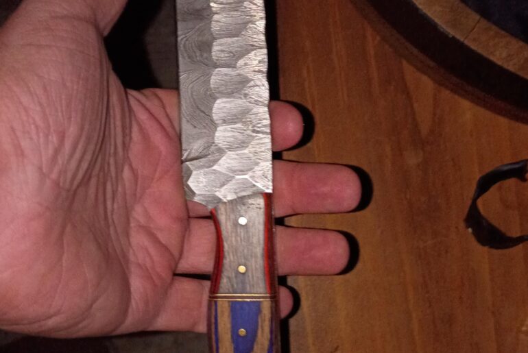 Was gifted this knife, is there a style this would be considered?