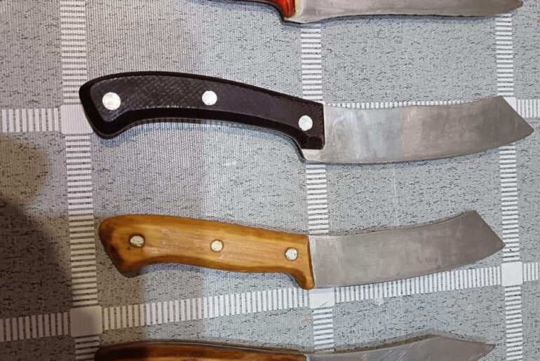 Does anyone know the name of this type/shape, and if these are sold anywhere in the EU?