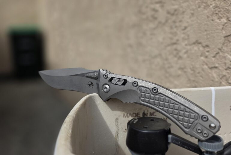 Microtech Amphibian Ti