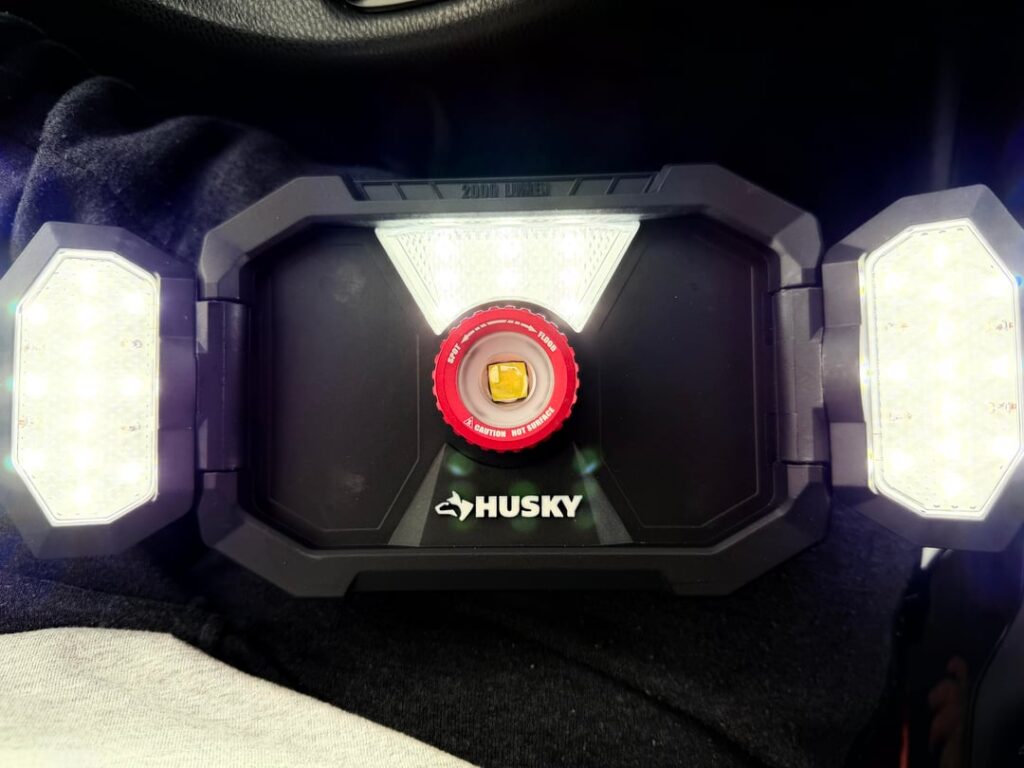 I bought this worklight/flashlight husky 2000 lumen flood/spot