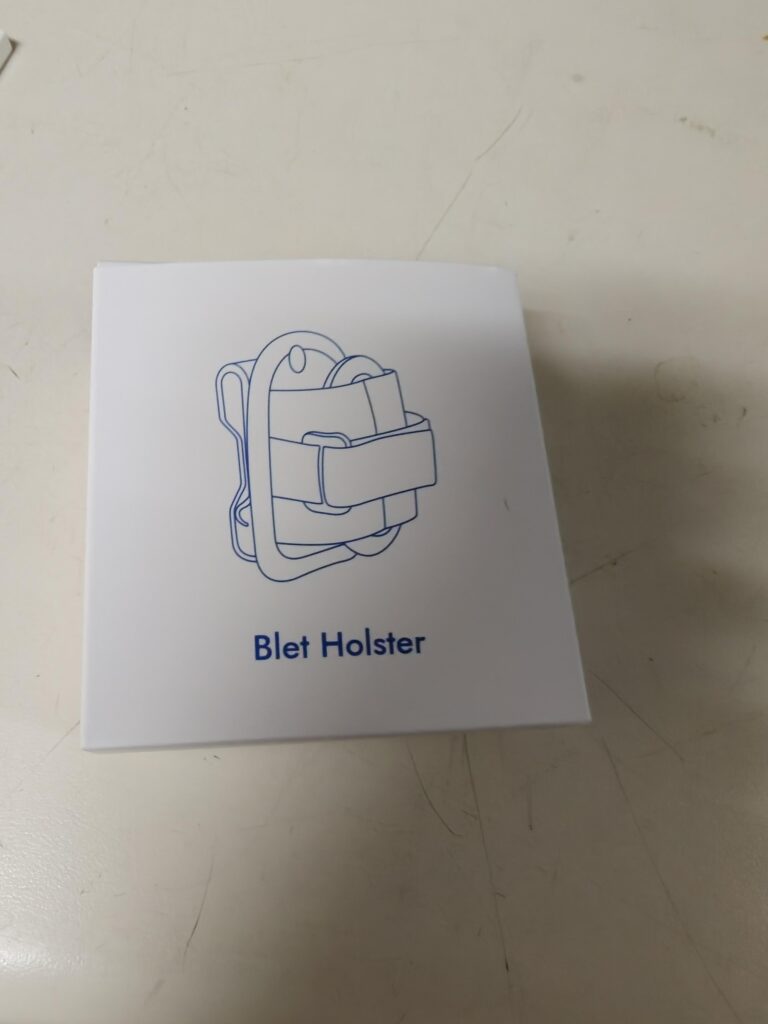 Wuben X1 Pro comes with a blet holster.