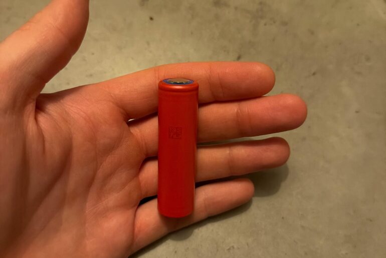 Help me identify this 18650 cell