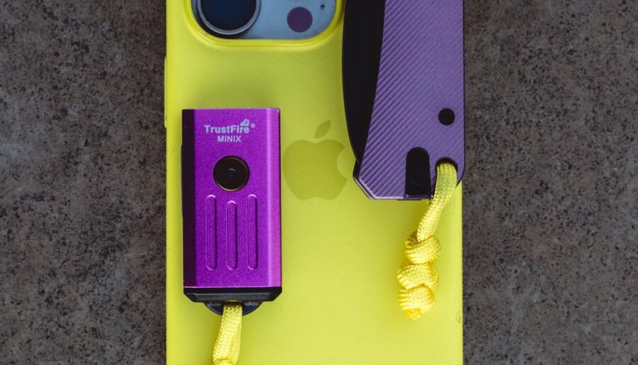 Minimal Wednesday Carry