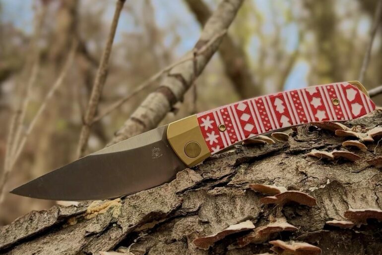 Kizer Mini Momo Christmas Exclusive