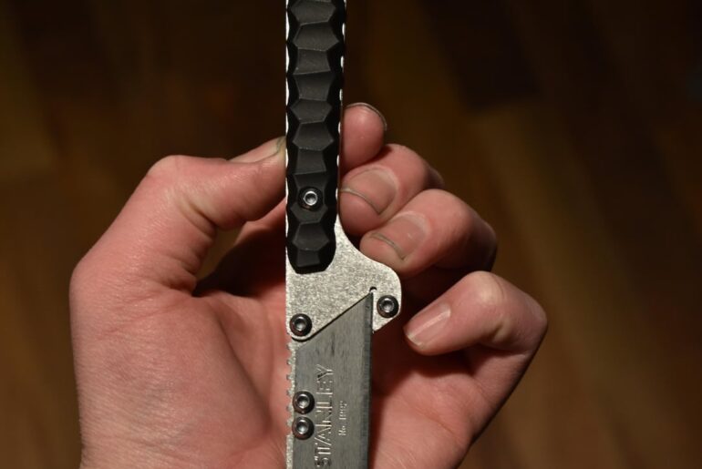 I made a fixed blade utility knife prototype from stainless steel