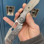 Waiting on some new scales.I will say this !The polished dama makes it so smooth it feels like the blade is just floating inbetween the scales 👀🔥Me Likey🤘🏻