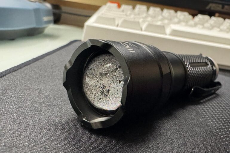 Water vapour inside flashlight