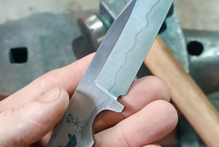 Work in progress, EDC knife made of Sanmai steel.