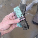 1084 with Acid washed finish. Tiffany blue G10 and carbon fiber, split is pink, white, royal purple G10 and carbon fiber. Royal purple G10 liners.👍