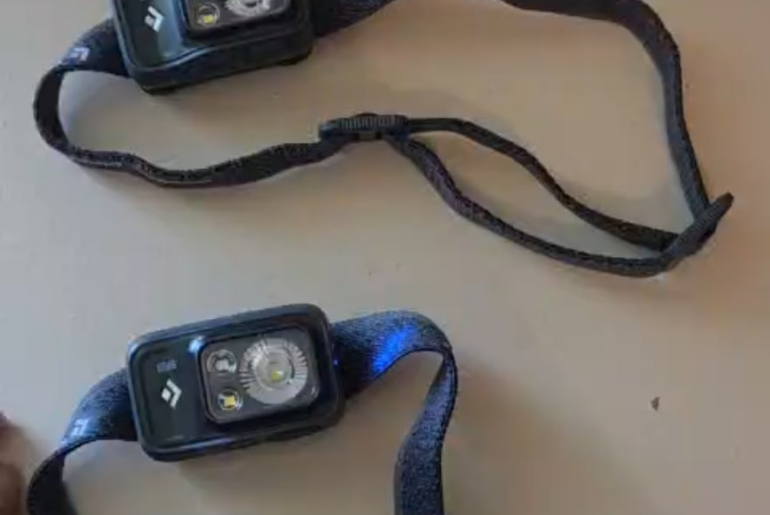 Black diamond Spot 400 issue