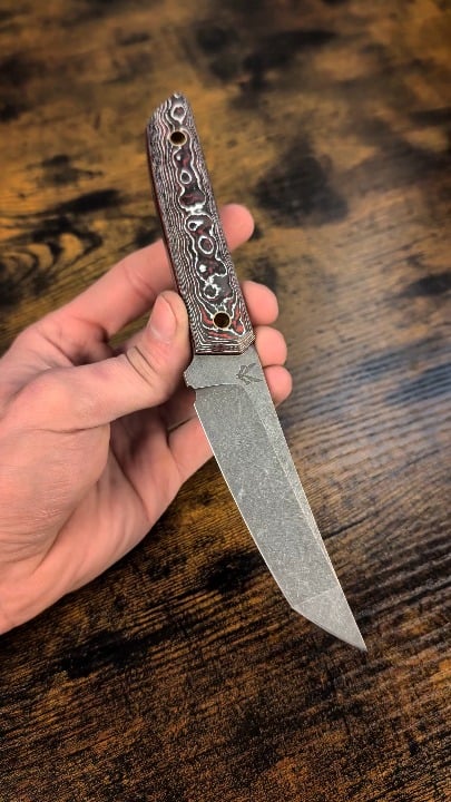 QUESTION: What expectations do you have for $500-$550 MagnaCut knife? Sheath included? Premium packaging? Etc.