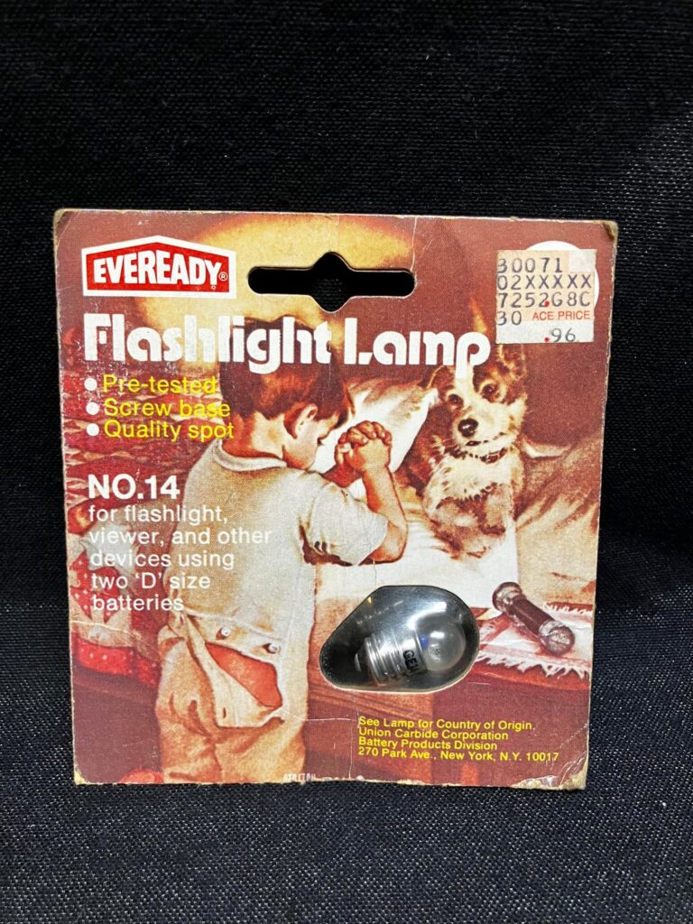 Check out this bulb, and my new (old) lights! 😃