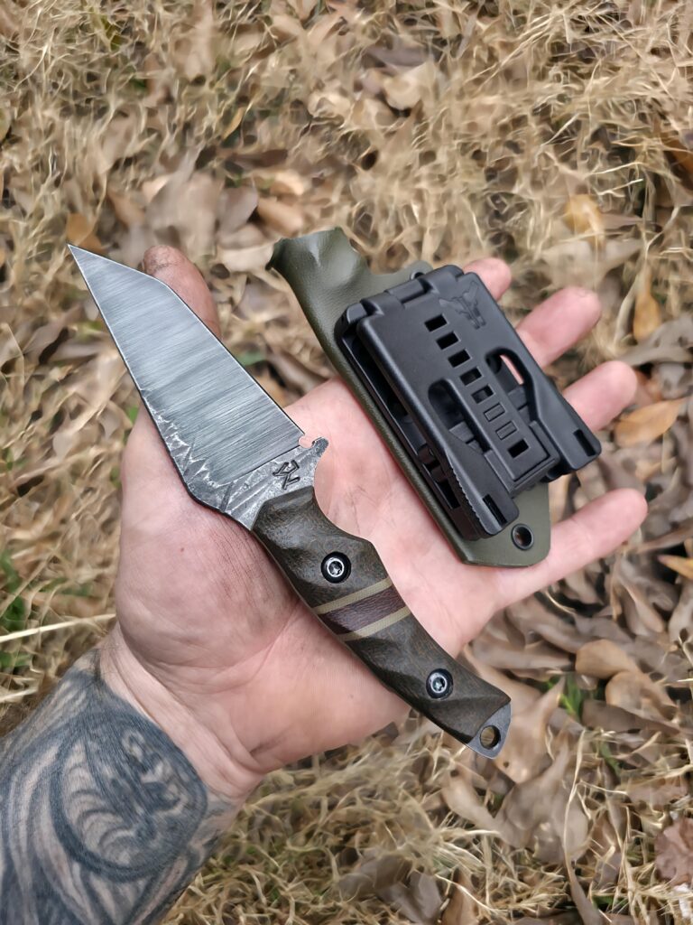 1084 Acidwashed finish with OD Green Sandblasted Burlap Micarta, Splits natural Burlap Micarta with OD Green G10 and Earth Brown G10. Liners are OD Green G10.