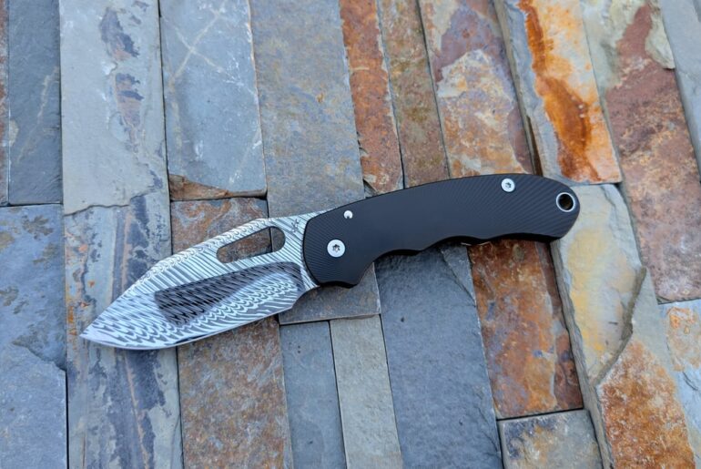 The Mirror Damasteel Para 3