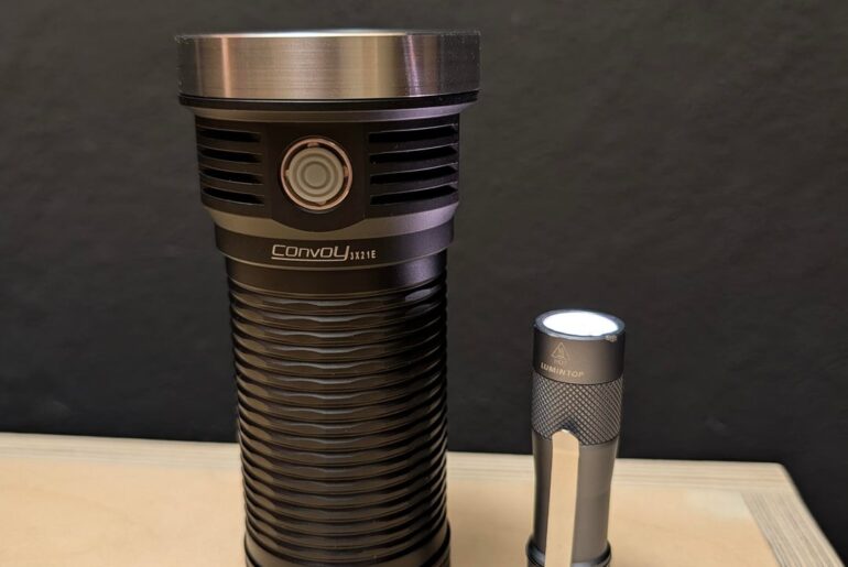 3x21E with 4695 tube looks kinda silly. I love it.