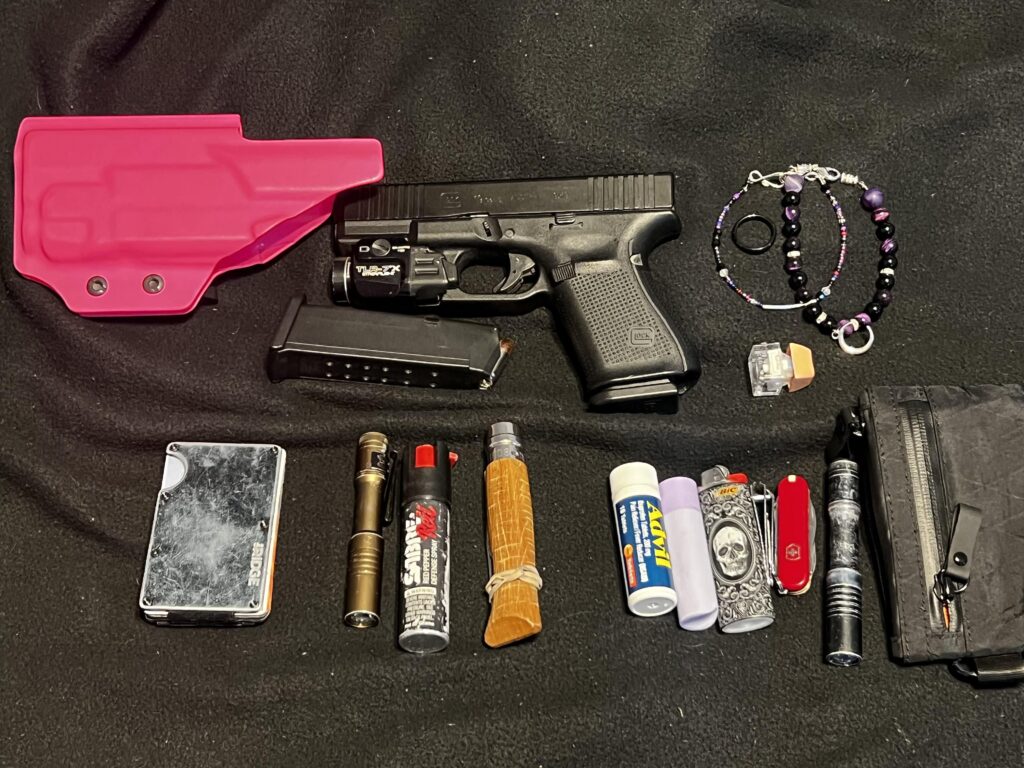 hey, whats up, hello. some of pocket and bag carry!