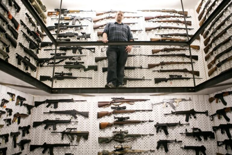 Mfs in this sub be like “my Friday carry”