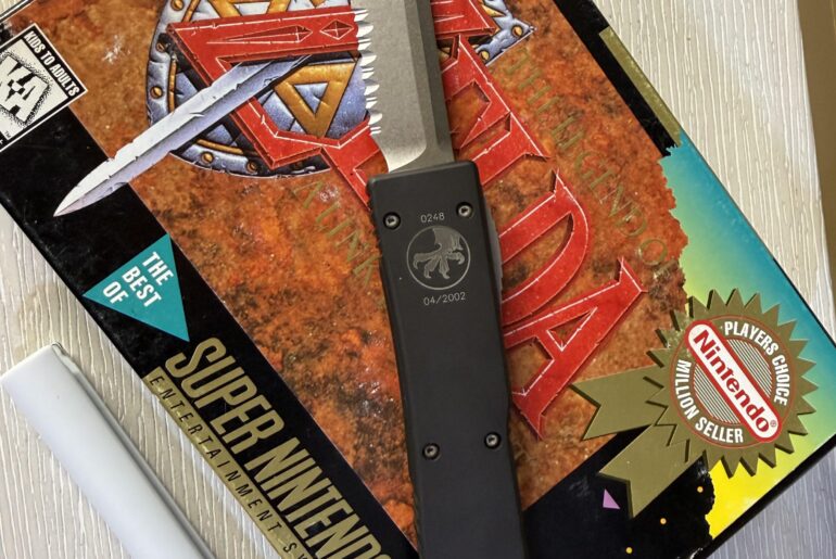 Love some old school Microtech.