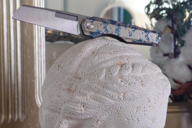 Knew Knife Day : Vero Neuron