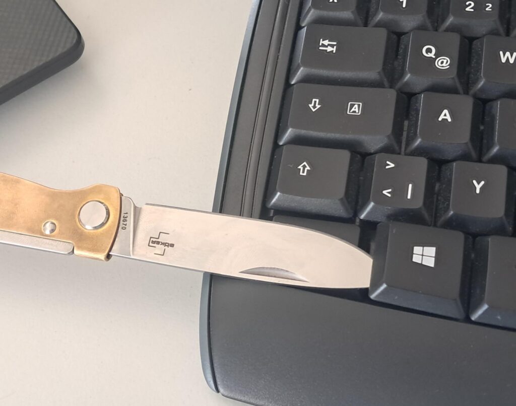 I have to copy paste 520 times and don't want to hold the Ctrl key for minutes. My colleague and I didn't find a quick way to lock the key with software, so I locked it mechanically with my knive.