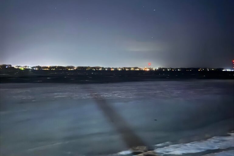 Acebeam W35 LC DEL Zoom LEP Flashlight