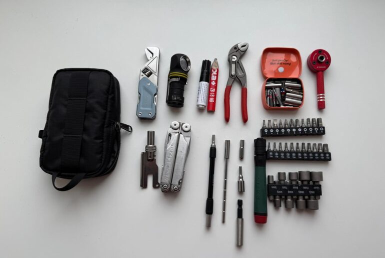 Compact toolkit