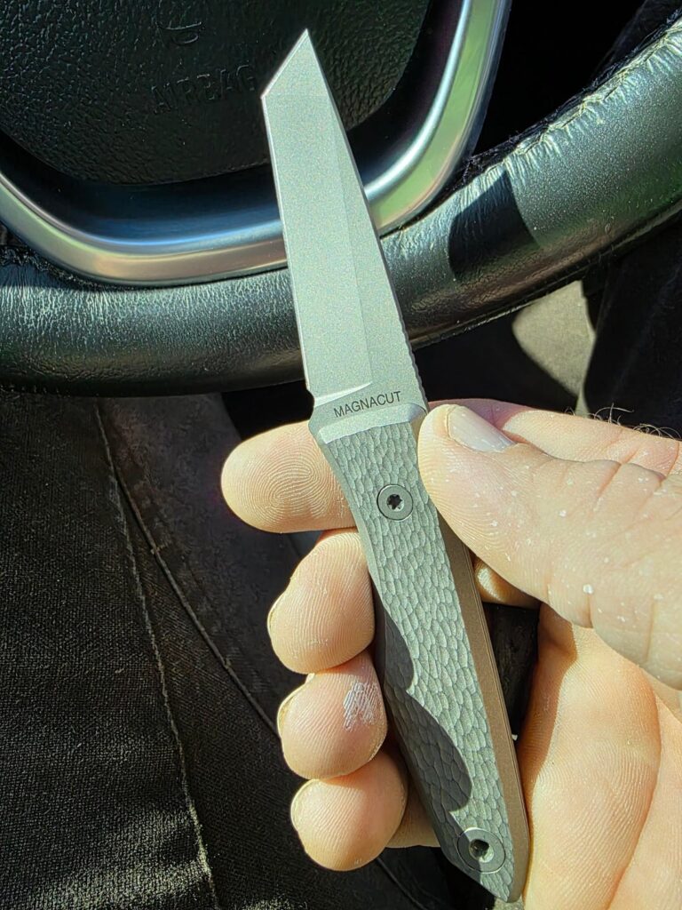 Brand new MITUSA Tanto Lookout from Big Idea Design.