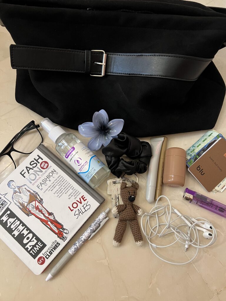 My everyday bag, what does it say about me?