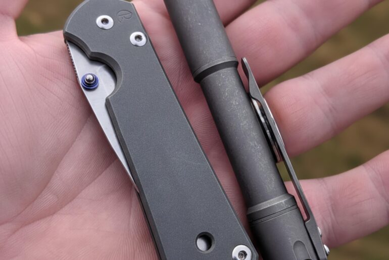 The pineapple matches the sebenza so nicely