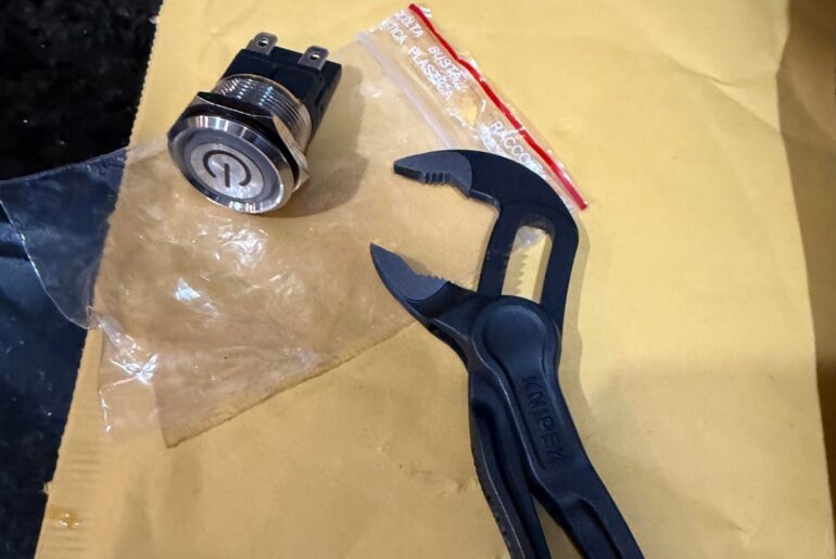 Thank you EDC, mini knipex ftw