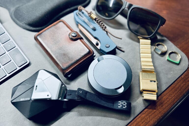 Minimalism is not about removing the things you love. It’s about removing the things that distract you from the things you love—Joshua Becker