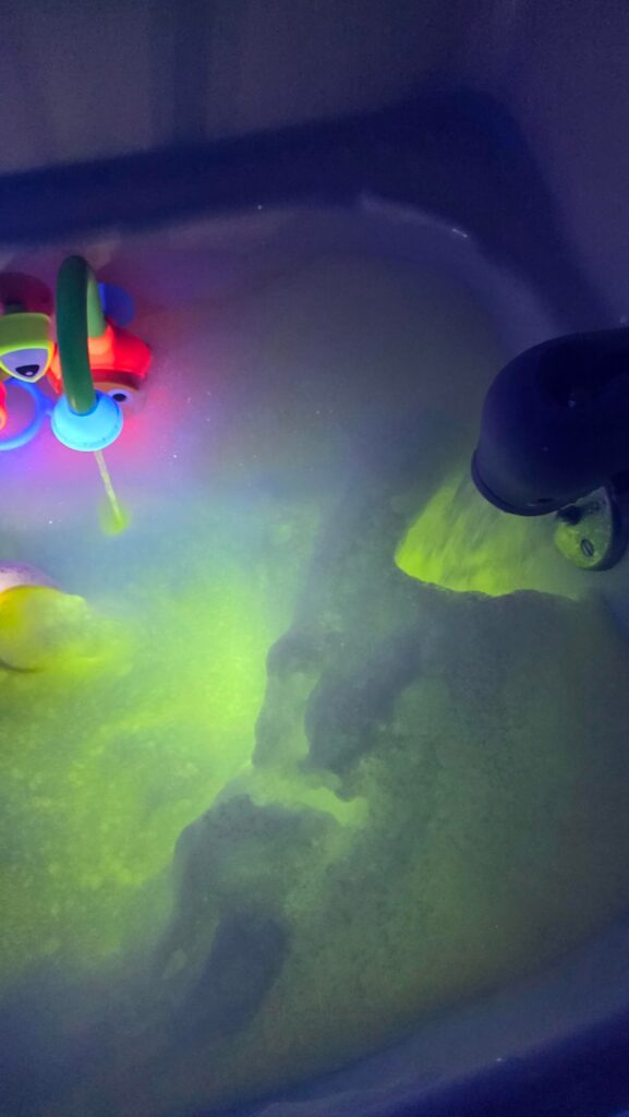 Florescent bath time