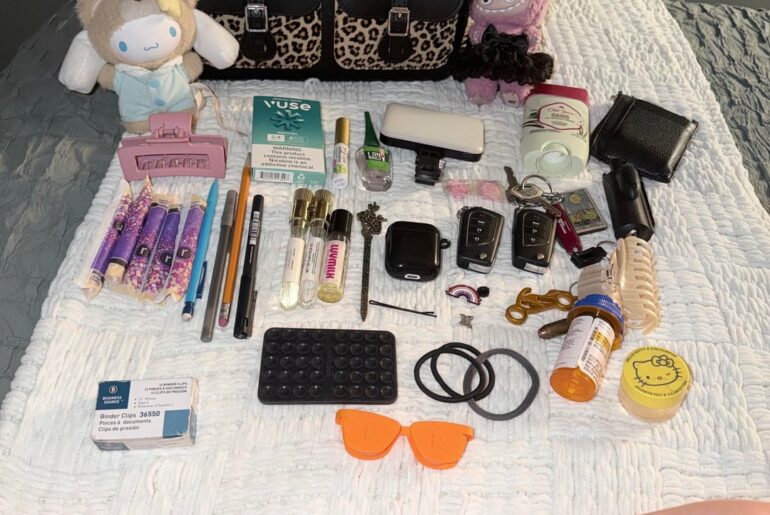 What does my purse say about me! Just found this sub and oml i love it!!