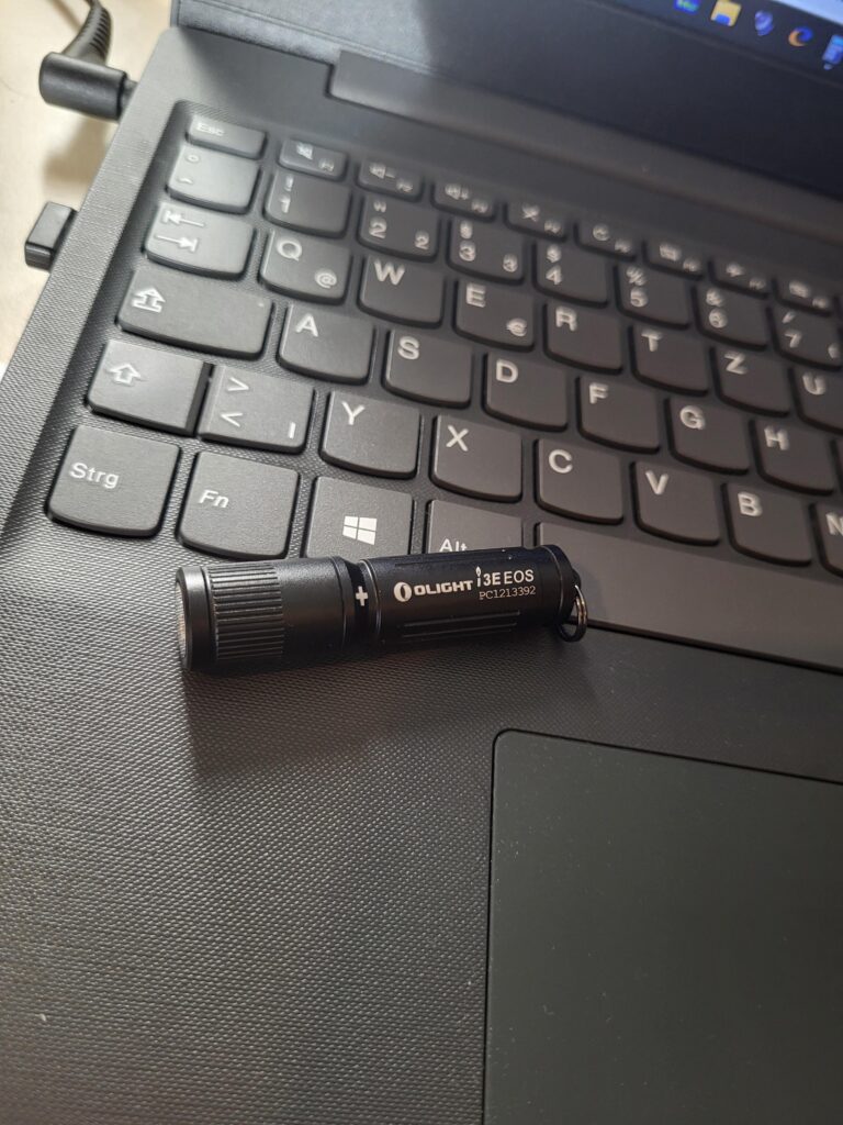 Olight i3E EOS doesn't turn on every time