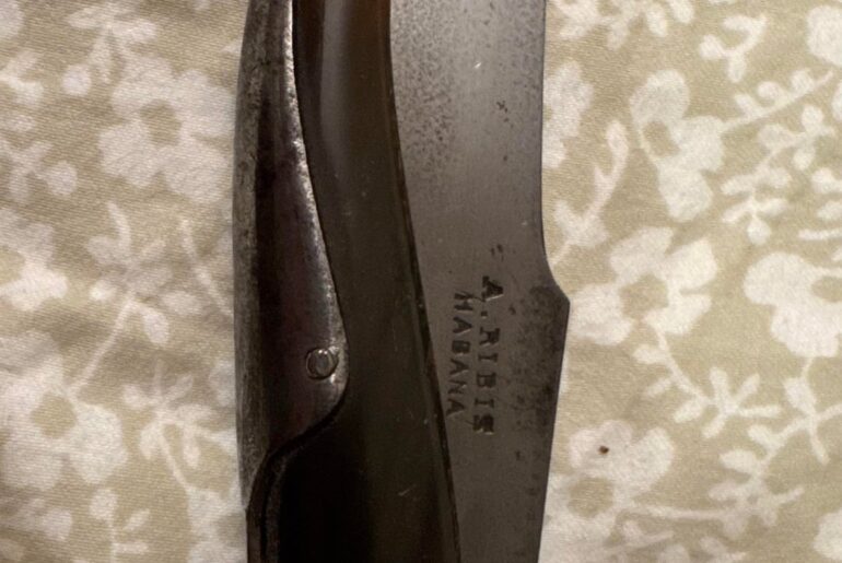 Who can tell me about this knife?